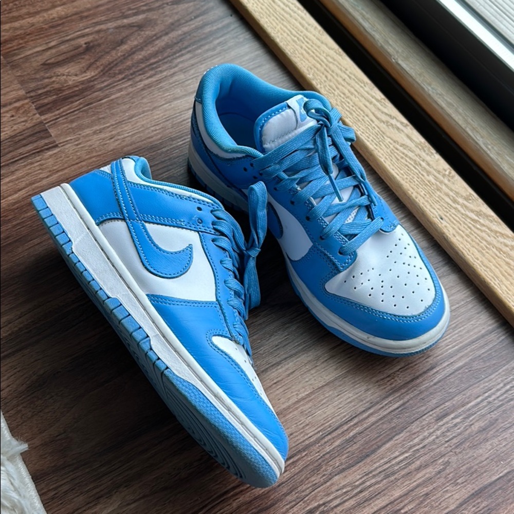 Nike Dunks UNC Size 7